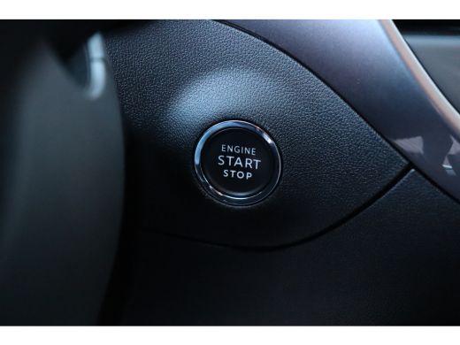 Opel Crossland X 1.2 TURBO 130PK INNOVATION+ AUTOMAAT / NAVI / LEDER / CLIMA / LED / PDC / AGR / 17" LMV / CAMERA ... ActivLease financial lease