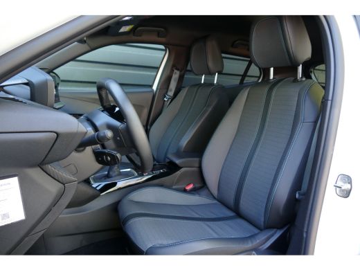 Peugeot 2008 1.2 PURETECH 100PK ALLURE PACK / NAVI / CLIMA / 17" LMV / CAMERA / KEYLESS / FULL-LED / BLUETOOTH... ActivLease financial lease