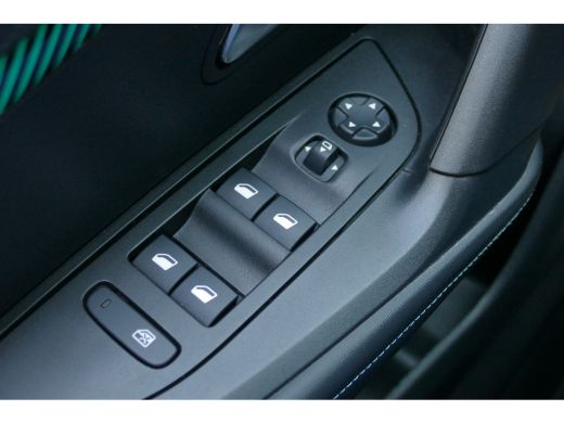 Peugeot 2008 1.2 PURETECH 100PK ALLURE PACK / NAVI / CLIMA / 17" LMV / CAMERA / KEYLESS / FULL-LED / BLUETOOTH... ActivLease financial lease