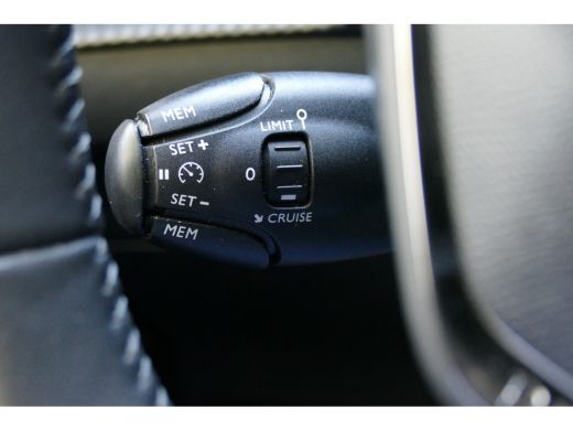 Peugeot 2008 1.2 PURETECH 100PK ALLURE PACK / NAVI / CLIMA / 17" LMV / CAMERA / KEYLESS / FULL-LED / BLUETOOTH... ActivLease financial lease