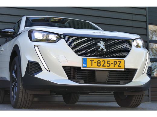 Peugeot 2008 1.2 PURETECH 100PK ALLURE PACK / NAVI / CLIMA / 17" LMV / CAMERA / KEYLESS / FULL-LED / BLUETOOTH... ActivLease financial lease
