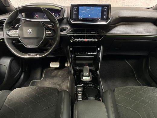 Peugeot 2008 1.2 PureTech GT Pack 156Pk Automaat (PANORAMADAK, VIRTUAL COCKPIT, APPLE CARPLAY, GROOT NAVI, 360... ActivLease financial lease