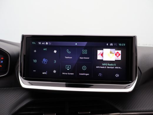 Peugeot 208 1.2 PureTech 100 Allure Cruise Control | Climate Control | Apple Carplay/Android Auto ActivLease financial lease