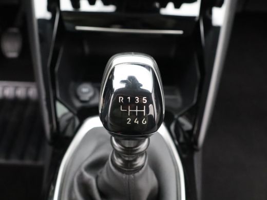 Peugeot 208 1.2 PureTech 100 Allure Cruise Control | Climate Control | Apple Carplay/Android Auto ActivLease financial lease