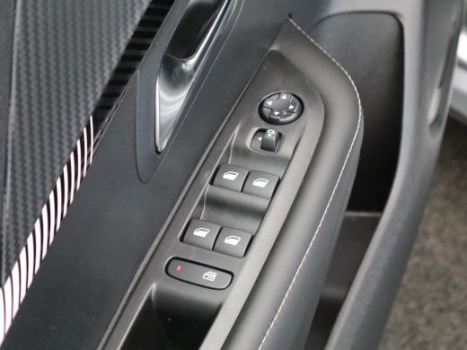Peugeot 208 1.2 PureTech 100 Allure Cruise Control | Climate Control | Apple Carplay/Android Auto ActivLease financial lease