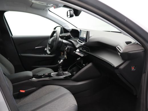 Peugeot 208 1.2 PureTech 100 Allure Cruise Control | Climate Control | Apple Carplay/Android Auto ActivLease financial lease