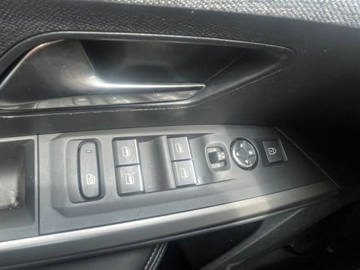 Peugeot 3008 1.2 Hybrid 136 GT | Navi | Stuur-en stoelverw. | Camera 360 | PDC V+A | El. achterklep | LMV 19 |... ActivLease financial lease