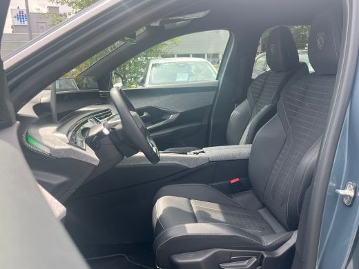 Peugeot 3008 1.2 Hybrid 136 GT | Navi | Stuur-en stoelverw. | Camera 360 | PDC V+A | El. achterklep | LMV 19 |... ActivLease financial lease
