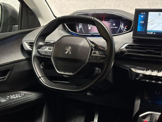 Peugeot 5008 1.2 PureTech Allure Sport 7 Persoons (APPLE CARPLAY, GROOT NAVI, STOELVERWARMING, LEDER, 360 CAME... ActivLease financial lease