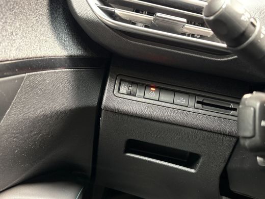 Peugeot 5008 1.2 PureTech Allure Sport 7 Persoons (APPLE CARPLAY, GROOT NAVI, STOELVERWARMING, LEDER, 360 CAME... ActivLease financial lease