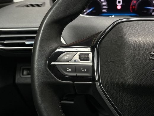 Peugeot 5008 1.2 PureTech Sport 7 Persoons (APPLE CARPLAY, GROOT NAVI, LEDER, 360 CAMERA, KEYLESS, SPORTSTOELE... ActivLease financial lease