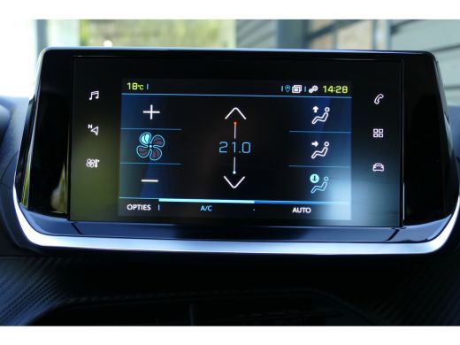 Peugeot e-208 EV 136PK 50KWH ACTIVE PACK AUTOMAAT / NAVI / CLIMA / 16"LMV / SOH 94% / PDC / LED / BLUETOOTH / C... ActivLease financial lease