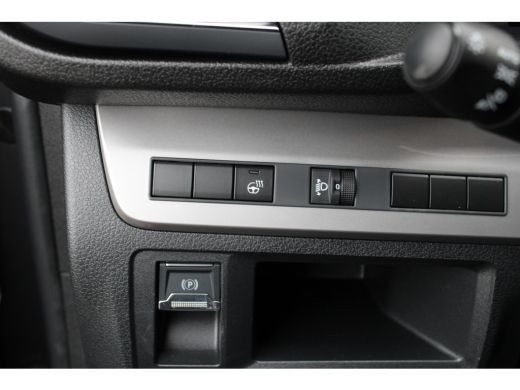 Peugeot e-Expert EV L3 75 kWh | STX special edition | Lederen bekleding | Navigatie | Lichtmetaal | 3-Zits | Spoil... ActivLease financial lease