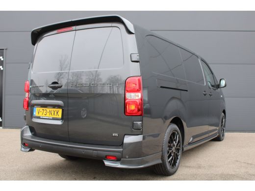 Peugeot e-Expert EV L3 75 kWh | STX special edition | Lederen bekleding | Navigatie | Lichtmetaal | 3-Zits | Spoil... ActivLease financial lease