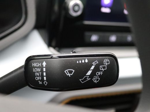 Seat Ibiza 1.0 MPI Reference 80PK Airco, Cruise Control,Parkeersensoren Achterzijde, Navi via Apple Carplay/... ActivLease financial lease