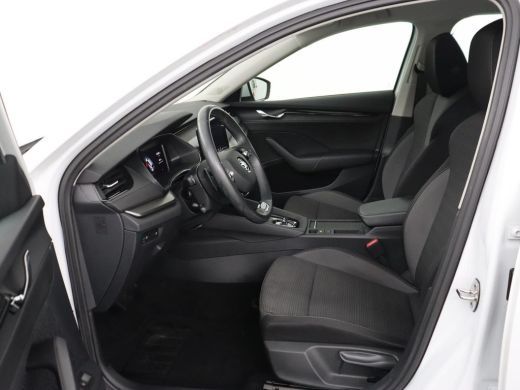 Skoda Octavia 1.4 TSI iV PHEV Business Edition | Adaptive cruise | Stuurverwarming | Carplay | Navigatie | Keyl... ActivLease financial lease