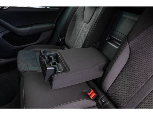 Skoda Octavia Combi 1.5 e-TSI Business Edition Plus | Cruise control adaptief | Apple Carplay/Android Auto | St... ActivLease financial lease
