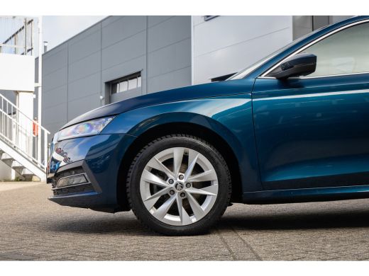Skoda Octavia Combi 1.5 e-TSI Business Edition Plus | Cruise control adaptief | Apple Carplay/Android Auto | St... ActivLease financial lease