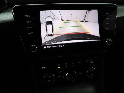 Skoda Superb 1.4 TSI iV Business Edition | SOH 87,2% | Camera | Carplay | Full LED | Digital Cockpit | Navigat... ActivLease financial lease