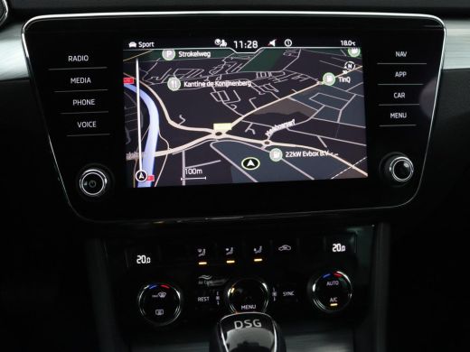 Skoda Superb 1.4 TSI iV Business Edition | SOH 87,2% | Camera | Carplay | Full LED | Digital Cockpit | Navigat... ActivLease financial lease