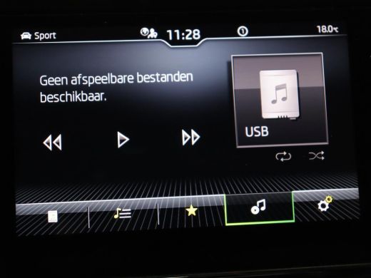 Skoda Superb 1.4 TSI iV Business Edition | SOH 87,2% | Camera | Carplay | Full LED | Digital Cockpit | Navigat... ActivLease financial lease