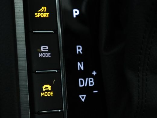 Skoda Superb 1.4 TSI iV Business Edition | SOH 87,2% | Camera | Carplay | Full LED | Digital Cockpit | Navigat... ActivLease financial lease