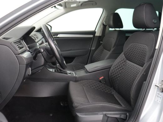 Skoda Superb 1.4 TSI iV Business Edition | SOH 87,2% | Camera | Carplay | Full LED | Digital Cockpit | Navigat... ActivLease financial lease