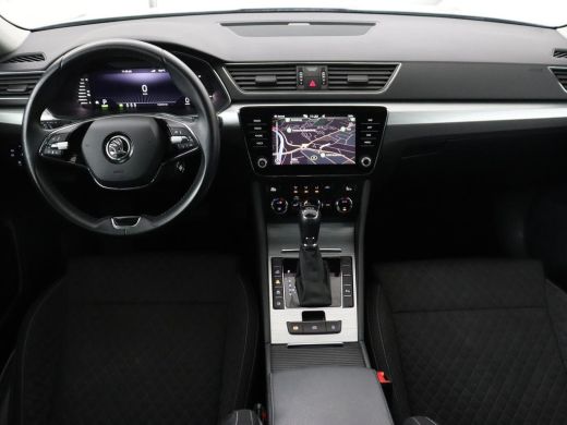 Skoda Superb 1.4 TSI iV Business Edition | SOH 87,2% | Camera | Carplay | Full LED | Digital Cockpit | Navigat... ActivLease financial lease