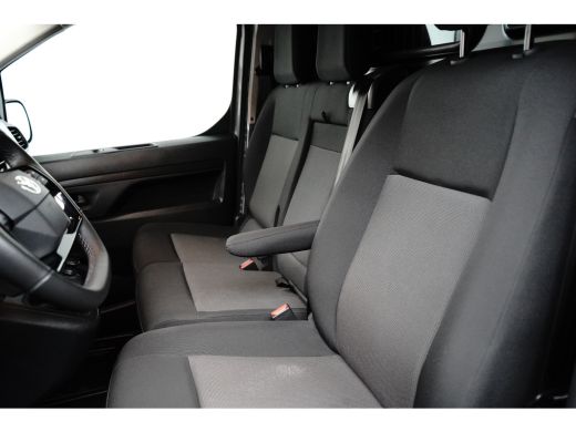 Toyota ProAce 2.0 D-4D 140PK L2 Challenger | Navi | Cruise Controle | Camera | Stoel en stuurverw | Apple Carplay ActivLease financial lease