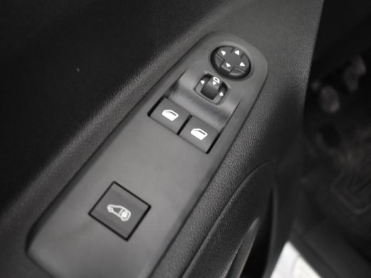 Toyota ProAce L2 Duty 102PK | Airco | Stoelverw. | Cruise | Camera | Navy by App | Airconditioning | Audiobedie... ActivLease financial lease