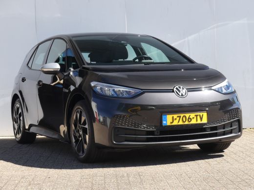 Volkswagen ID.3 First 58 kWh | SOH 88% | ADAPTIVE CRUISE | STUUR+STOELVERWARMING | PARKEERSENSOREN V+A | APPLE CA... ActivLease financial lease