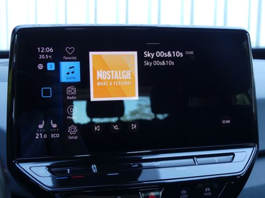 Volkswagen ID.3 First 58 kWh | SOH 88% | ADAPTIVE CRUISE | STUUR+STOELVERWARMING | PARKEERSENSOREN V+A | APPLE CA... ActivLease financial lease