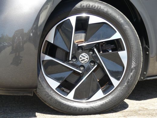 Volkswagen ID.3 First 58 kWh | SOH 88% | ADAPTIVE CRUISE | STUUR+STOELVERWARMING | PARKEERSENSOREN V+A | APPLE CA... ActivLease financial lease