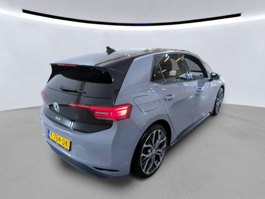 Volkswagen ID.3 First Max 58 kWh ERGO STOELEN | PANO |20'' VELGEN | CAMERA ActivLease financial lease
