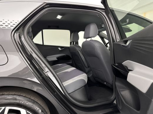 Volkswagen ID.3 First Plus 58 kWh [ 3-Fase ] (INCL.BTW) Aut. *FULL-LED | HEATED-COMFORTSEATS | CAMERA | DIGI-COCK... ActivLease financial lease