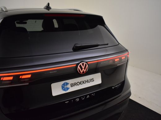 Volkswagen Tiguan Life Edition - eHybrid | 'App-Connect' draadloze smartphone integratie | Automatische afstandsreg... ActivLease financial lease