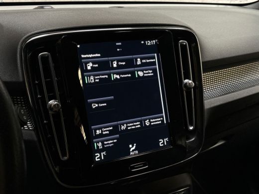 Volvo  XC40 1.5 T4 Recharge R-Design Expression 211Pk Automaat (APPLE CARPLAY, LEDER/ALCANTARA, CAMERA, GETIN... ActivLease financial lease