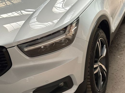 Volvo  XC40 1.5 T4 Recharge R-Design Expression 211Pk Automaat (APPLE CARPLAY, LEDER/ALCANTARA, CAMERA, GETIN... ActivLease financial lease