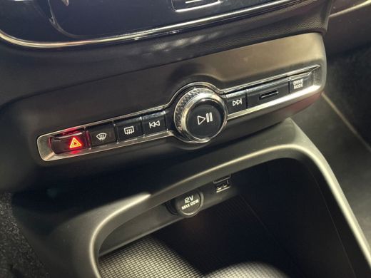 Volvo  XC40 1.5 T4 Recharge R-Design Expression 211Pk Automaat (APPLE CARPLAY, LEDER/ALCANTARA, CAMERA, GETIN... ActivLease financial lease