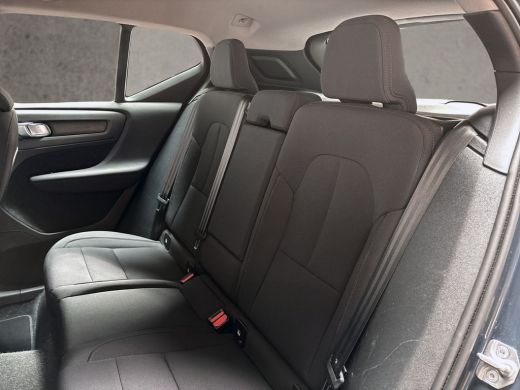 Volvo  XC40 1.5 T5 Recharge Inscription 252Pk Automaat (APPLE CARPLAY, GROOT NAVI, TREKHAAK, GETINT GLAS, SPO... ActivLease financial lease