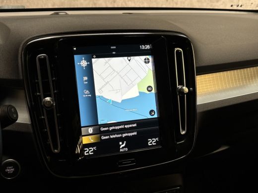 Volvo  XC40 1.5 T5 Recharge Inscription 252Pk Automaat (APPLE CARPLAY, GROOT NAVI, TREKHAAK, GETINT GLAS, SPO... ActivLease financial lease