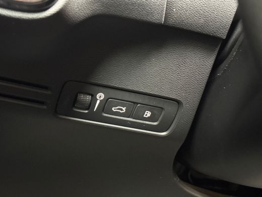 Volvo  XC40 1.5 T5 Recharge Inscription 252Pk Automaat (APPLE CARPLAY, GROOT NAVI, TREKHAAK, GETINT GLAS, SPO... ActivLease financial lease