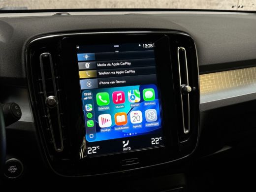 Volvo  XC40 1.5 T5 Recharge Inscription 252Pk Automaat (APPLE CARPLAY, GROOT NAVI, TREKHAAK, GETINT GLAS, SPO... ActivLease financial lease