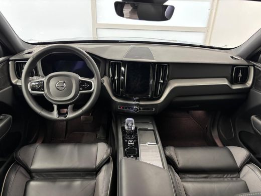 Volvo  XC60 Recharge T6 AWD Plus Dark | SoH 100% | PDC V+A en 360 camera | Keyless Entry - Start | Panoramada... ActivLease financial lease