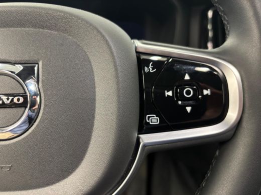 Volvo  XC60 Recharge T6 AWD Plus Dark | SoH 100% | PDC V+A en 360 camera | Keyless Entry - Start | Panoramada... ActivLease financial lease