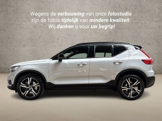 Volvo  XC40 1.5 T4 Recharge R-Design Expression 211Pk Automaat (APPLE CARPLAY, LEDER/ALCANTARA, CAMERA, GETIN...