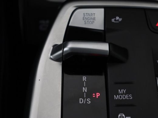 BMW X1 xDrive25e M Sport | SOH 93,3% | Adaptive cruise | Massage | Sportstoelen | Keyless | Stuurverwarm... ActivLease financial lease