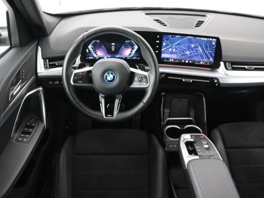 BMW X1 xDrive25e M Sport | SOH 93,3% | Adaptive cruise | Massage | Sportstoelen | Keyless | Stuurverwarm... ActivLease financial lease