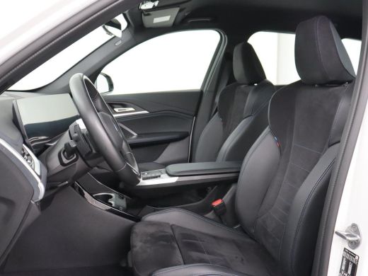 BMW X1 xDrive25e M Sport | SOH 93,3% | Adaptive cruise | Massage | Sportstoelen | Keyless | Stuurverwarm... ActivLease financial lease