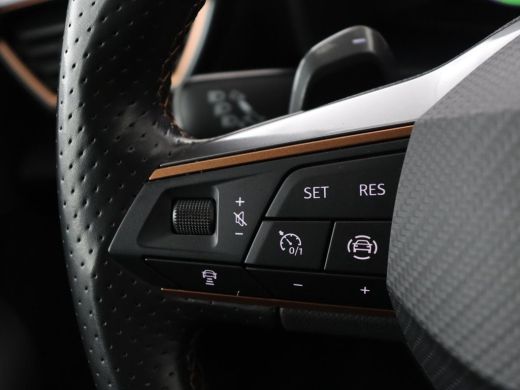 CUPRA Leon 1.4 eHybrid VZ | SOH 90,7% | 245pk | Stoelverwarming | Adaptive cruise | Camera | Carplay | Navig... ActivLease financial lease